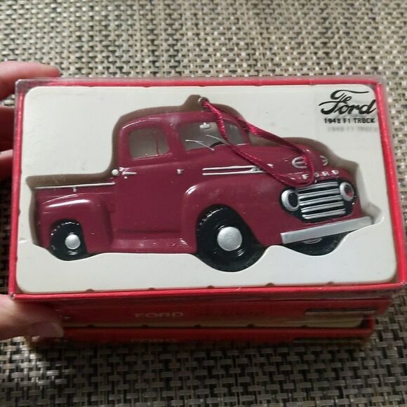 Vintage Kurt's Adler Ford Christmas ornaments (3) - Picture 3 of 6